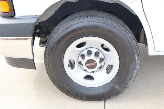 2026 GMC Savana Cargo 3500 Regular Wheelbase, Work Van, RWD