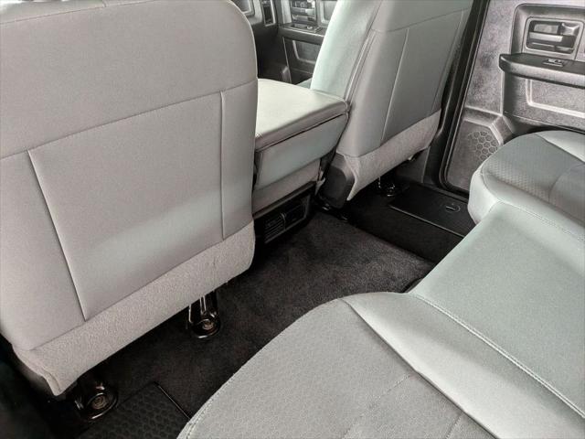 2017 Ram 1500 Express Crew Cab 4x4 5'7" Box