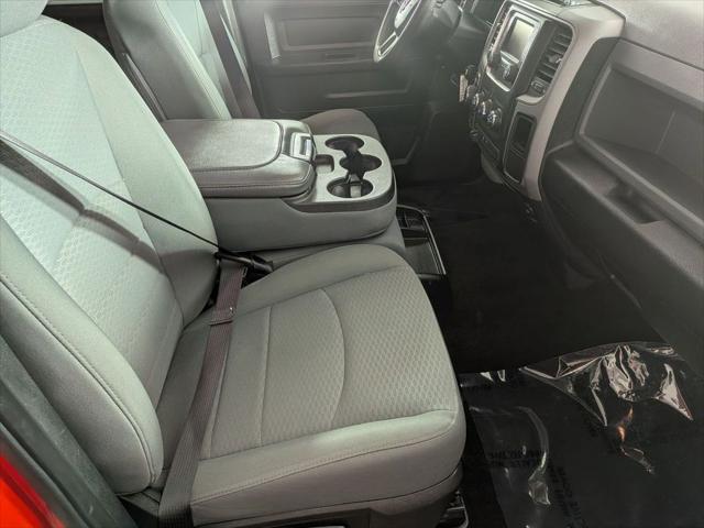 2017 Ram 1500 Express Crew Cab 4x4 5'7" Box