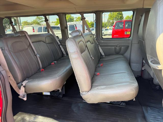 2021 Chevrolet Express Passenger RWD 3500 Extended Wheelbase LS