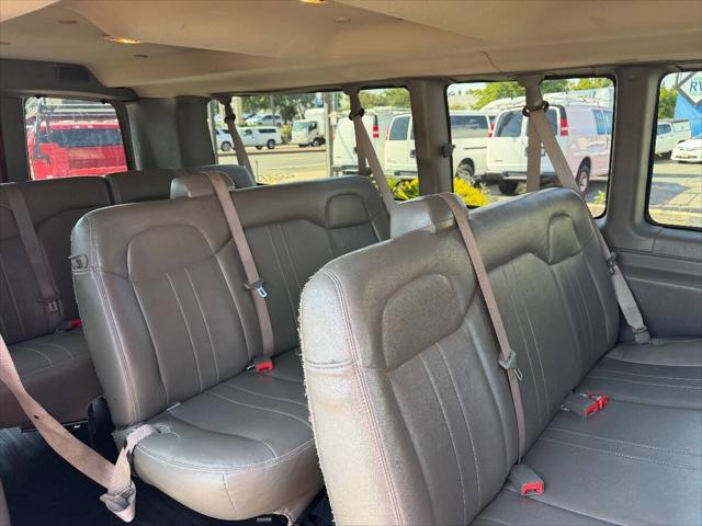 2021 Chevrolet Express Passenger RWD 3500 Extended Wheelbase LS