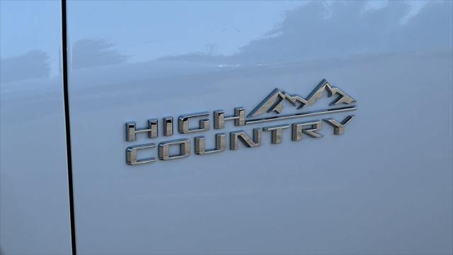 2023 Chevrolet Traverse FWD High Country