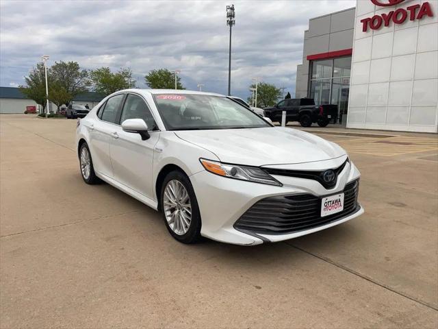 2020 Toyota Camry XLE Hybrid for sale in Ottawa, IL