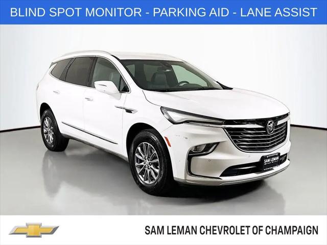 2023 Buick Enclave Essence FWD for sale in Champaign, IL