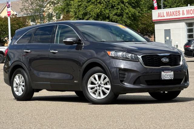Used 2019 Kia Sorento LX with VIN 5XYPGDA34KG461158 for sale in Tracy, CA