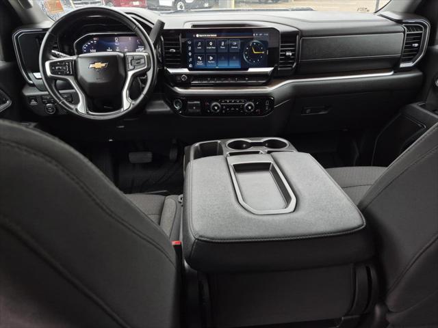 2025 Chevrolet Silverado 2500HD 4WD Crew Cab Standard Bed LT