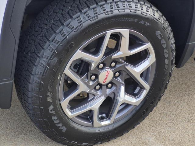 2022 GMC Sierra 1500 2WD Crew Cab Short Box SLT