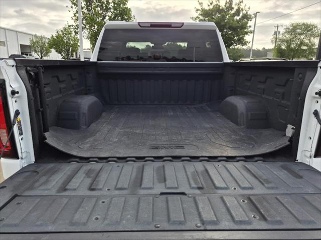 2022 GMC Sierra 1500 2WD Crew Cab Short Box SLT
