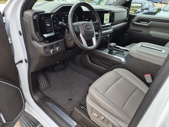 2022 GMC Sierra 1500 2WD Crew Cab Short Box SLT