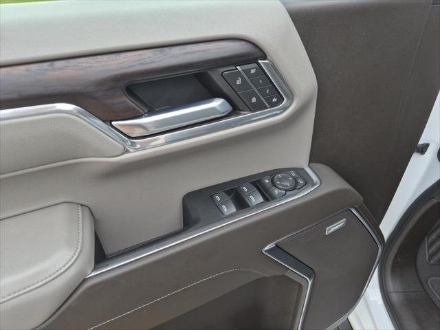2022 GMC Sierra 1500 2WD Crew Cab Short Box SLT