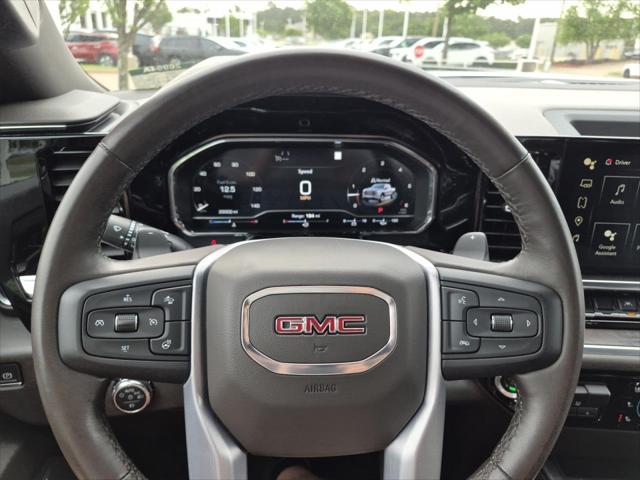 2022 GMC Sierra 1500 2WD Crew Cab Short Box SLT