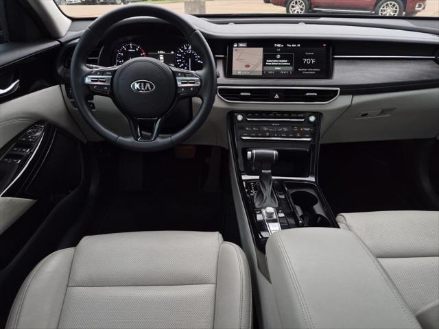 2020 Kia Cadenza Technology