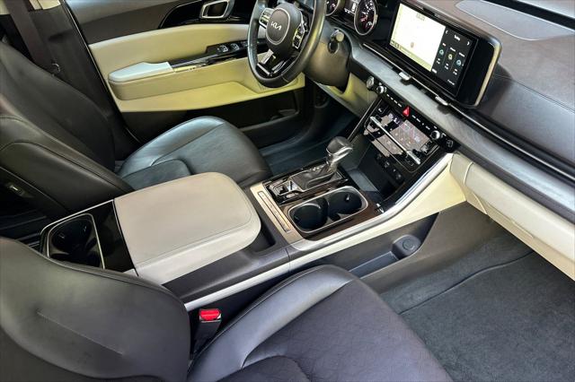 2022 Kia Carnival MPV EX