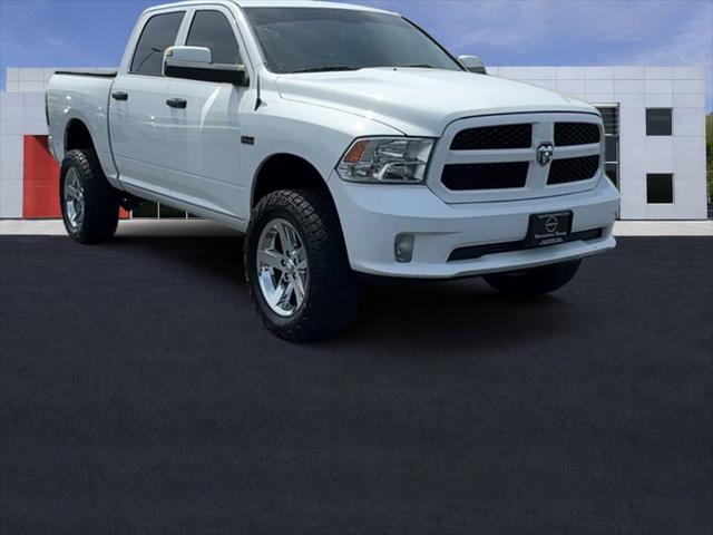 2017 Ram 1500 Express Crew Cab 4x4 5'7" Box