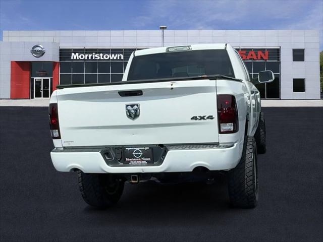 2017 Ram 1500 Express Crew Cab 4x4 5'7" Box
