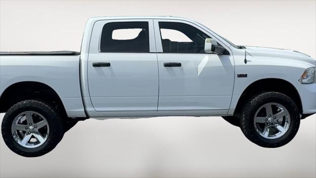2017 Ram 1500 Express Crew Cab 4x4 5'7" Box