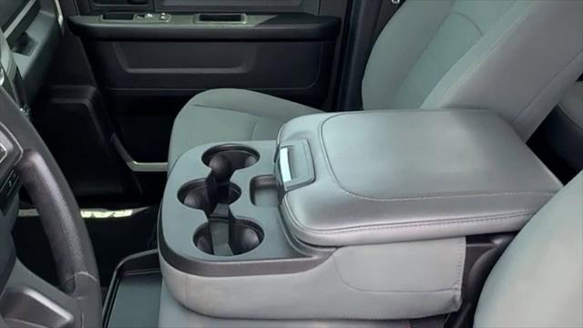 2017 Ram 1500 Express Crew Cab 4x4 5'7" Box