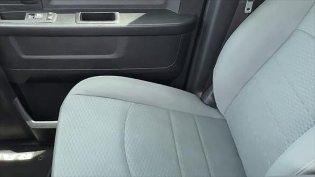 2017 Ram 1500 Express Crew Cab 4x4 5'7" Box
