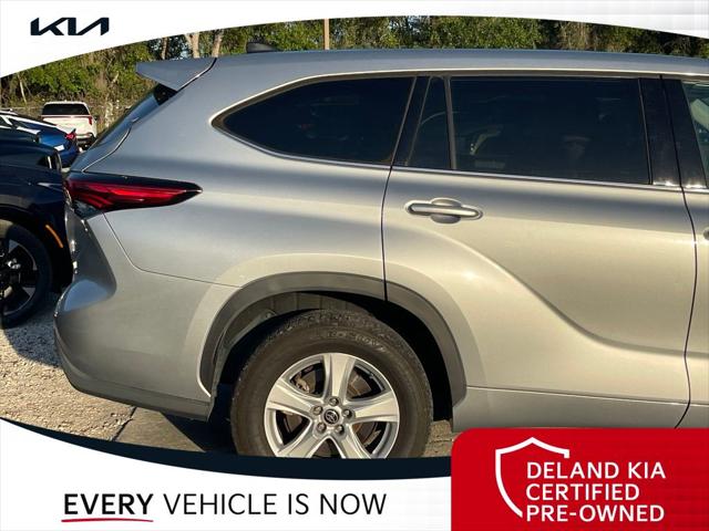 2022 Toyota Highlander LE