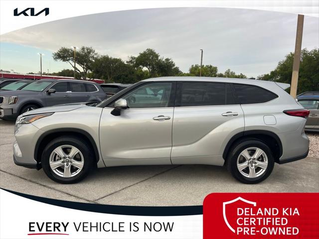 2022 Toyota Highlander LE