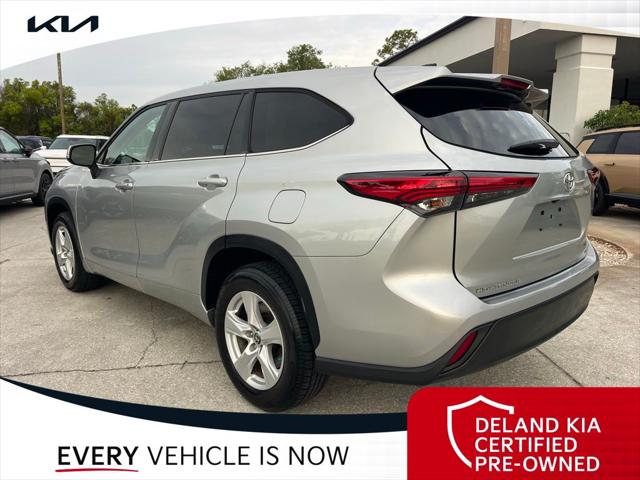 2022 Toyota Highlander LE