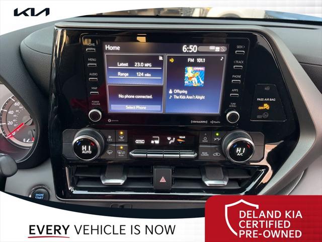 2022 Toyota Highlander LE