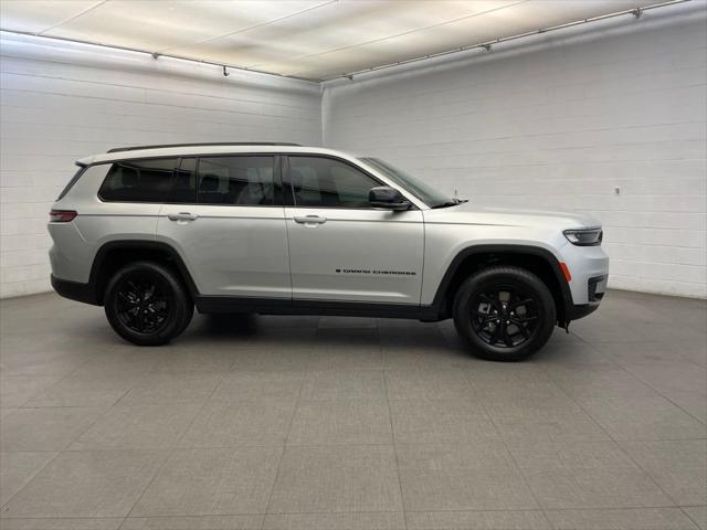 2025 Jeep Grand Cherokee GRAND CHEROKEE L ALTITUDE X 4X2