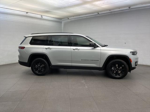 2025 Jeep Grand Cherokee GRAND CHEROKEE L ALTITUDE X 4X4 2025 Jeep Grand Cherokee GRAND CHEROKEE L ALTITUDE X 4X4