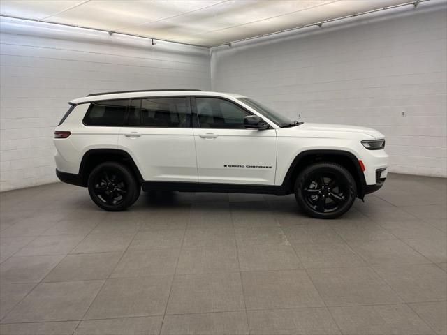 2025 Jeep Grand Cherokee GRAND CHEROKEE L LIMITED 4X4 2025 Jeep Grand Cherokee GRAND CHEROKEE L LIMITED 4X4