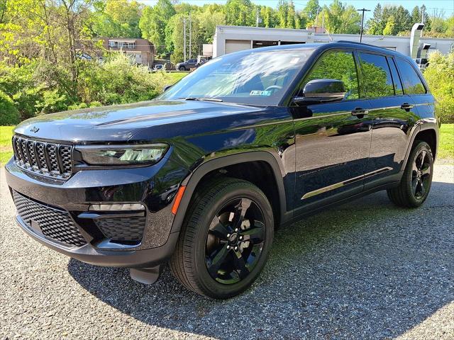 2023 Jeep Grand Cherokee Limited 4x4 2023 Jeep Grand Cherokee Limited 4x4