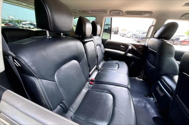 2016 INFINITI QX80 Standard