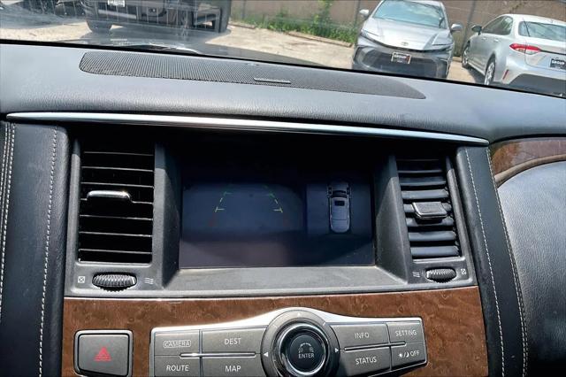 2016 INFINITI QX80 Standard