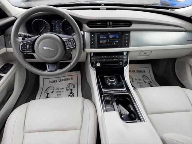 2017 Jaguar XF 35t Premium
