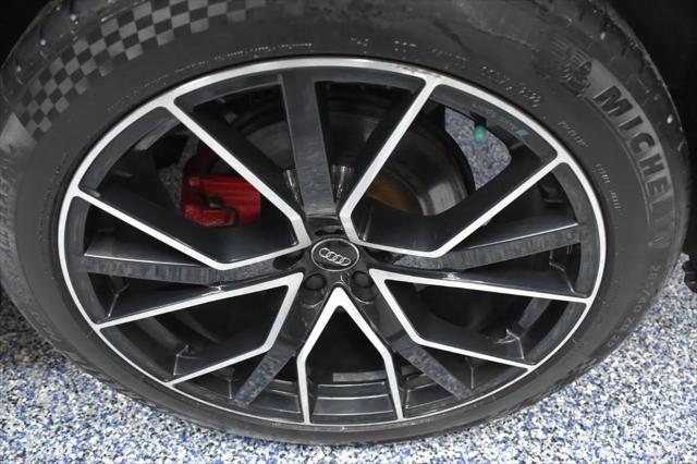 2020 Audi Q8 Premium Plus 55 TFSI quattro Tiptronic