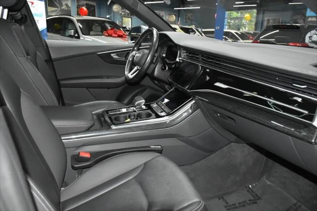 2020 Audi Q8 Premium Plus 55 TFSI quattro Tiptronic
