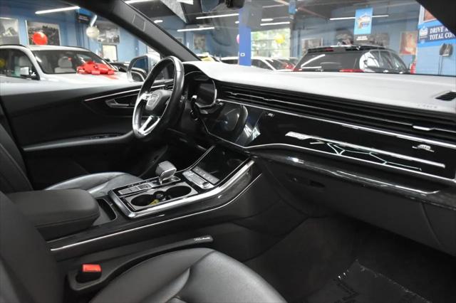 2020 Audi Q8 Premium Plus 55 TFSI quattro Tiptronic