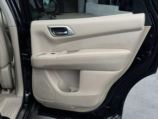 2014 Nissan Pathfinder SL