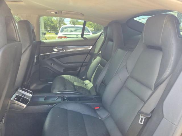 2014 Porsche Panamera 4