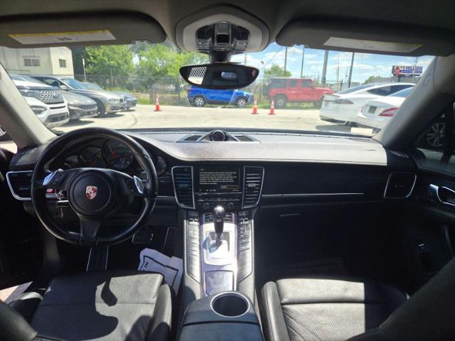 2014 Porsche Panamera 4