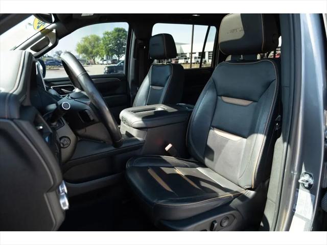 2022 GMC Yukon XL 4WD AT4