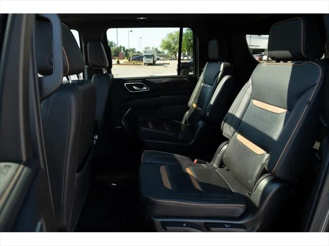 2022 GMC Yukon XL 4WD AT4
