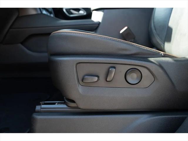 2022 GMC Yukon XL 4WD AT4