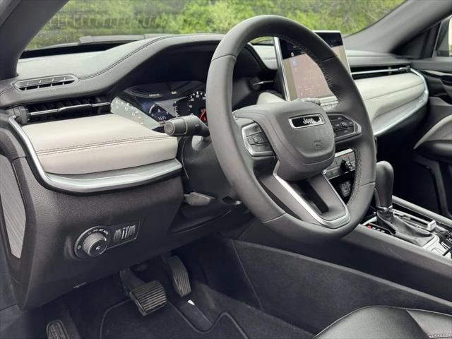 2025 Jeep Compass Limited 4x4 2025 Jeep Compass Limited 4x4