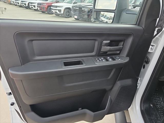 2026 Ram 3500 Tradesman Crew Cab 4x4 8' Box