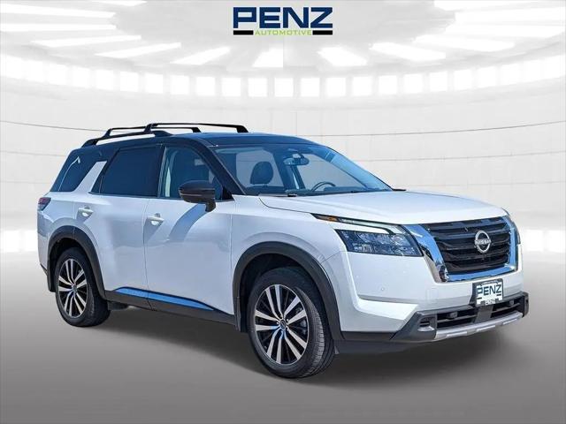 2025 Nissan Pathfinder Platinum 4WD for sale in ROCHESTER, MN