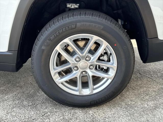 2026 Jeep Grand Cherokee L GRAND CHEROKEE L LAREDO X 4X2