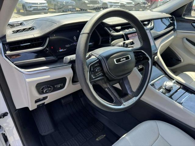 2023 Jeep Grand Cherokee L Overland 4x4 2023 Jeep Grand Cherokee L Overland 4x4
