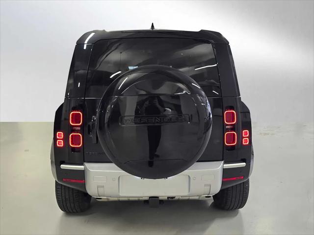 2025 Land Rover Defender 110 P300
