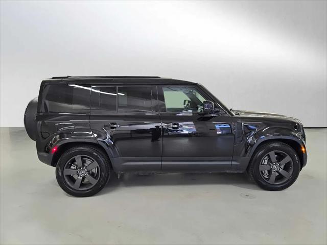 2025 Land Rover Defender 110 P300