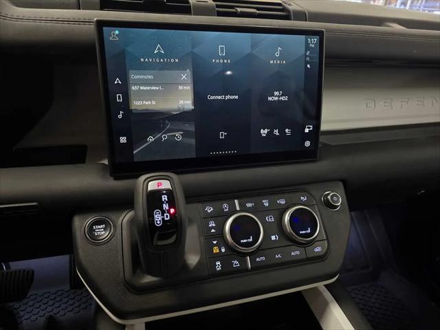 2025 Land Rover Defender 110 P300